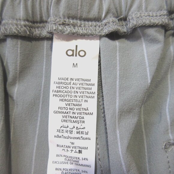 NWT Alo Yoga Pinstripe Daylight Boxer Pant in Lunar Grey White Relaxed Pants M - Picture 3 of 8